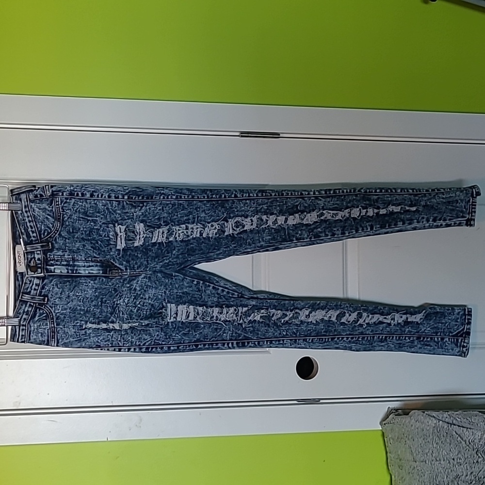 Vibrant miu acid wash distressed jeans